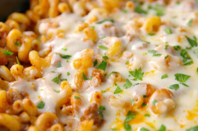 The Ultimate Mac and Cheese Recipe: Creamy, Cheesy, and Irresistible
